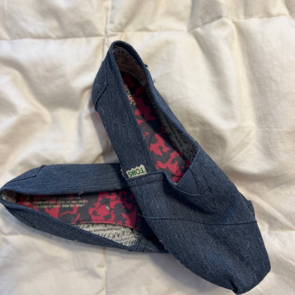 Toms Earthwise size 9.5